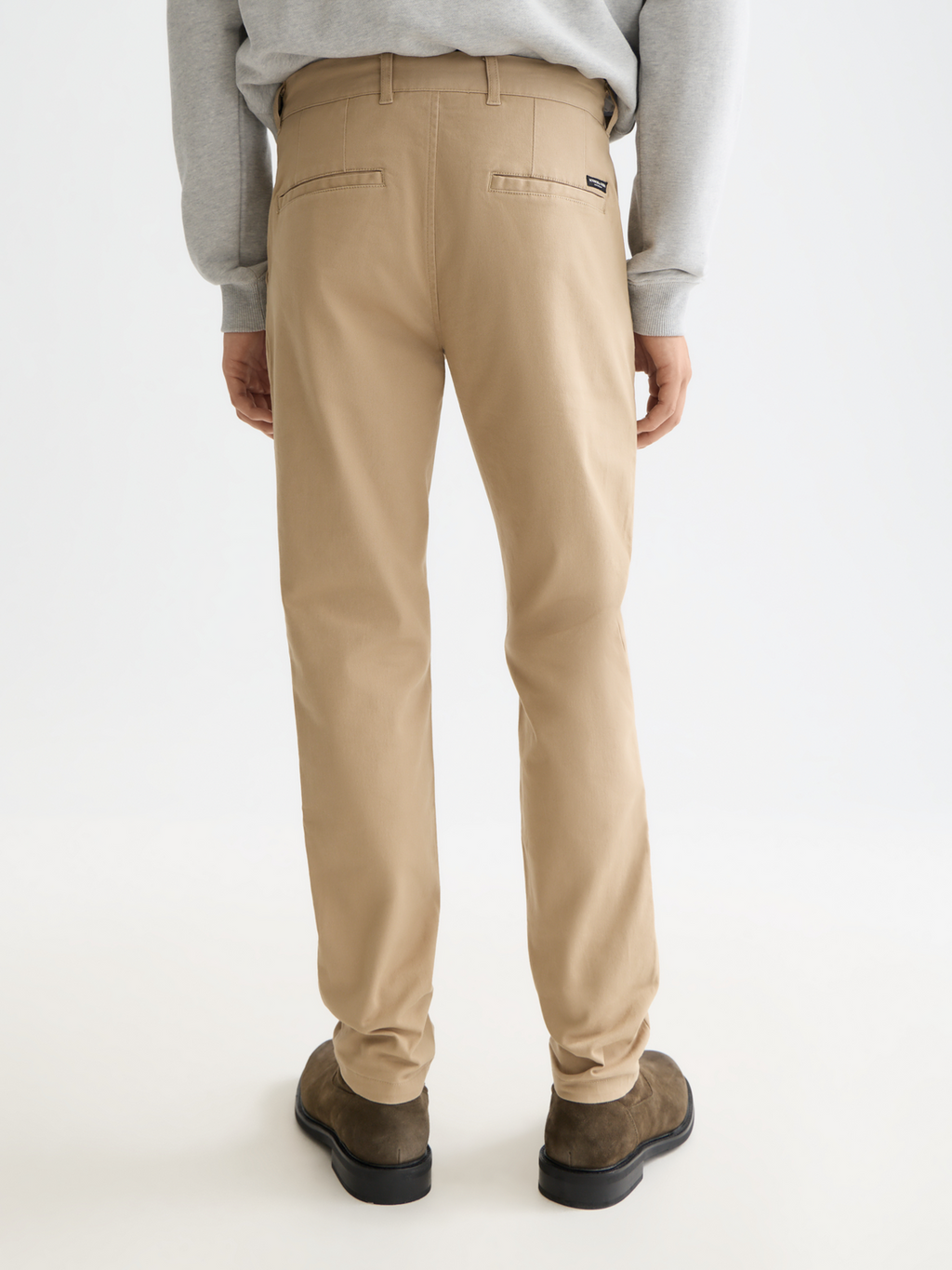 Essentials — Mott Cotton-Blend Chino
