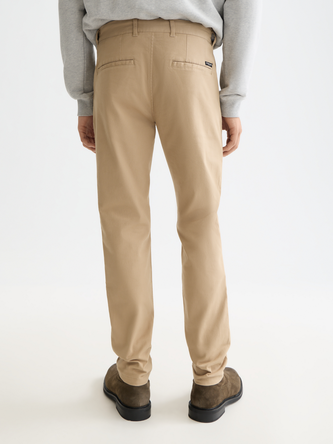 Essentials — Mott Cotton-Blend Chino