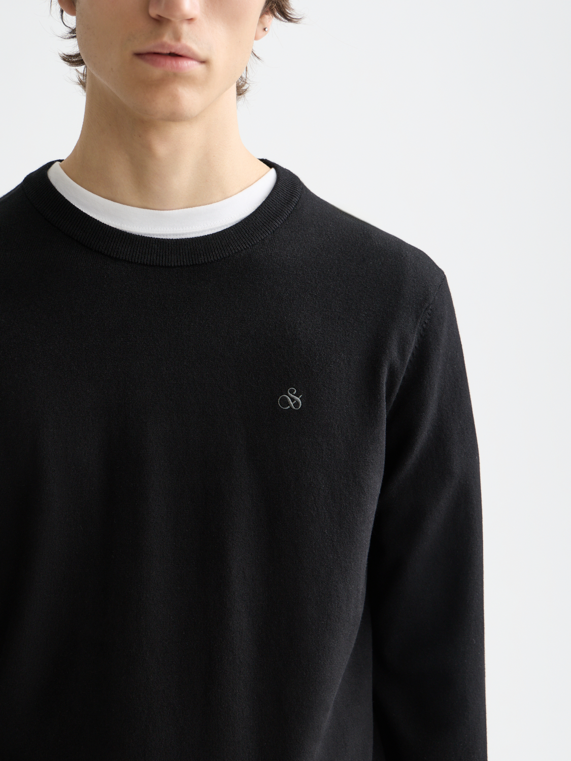 Essentials — Viscose Pullover Crewneck