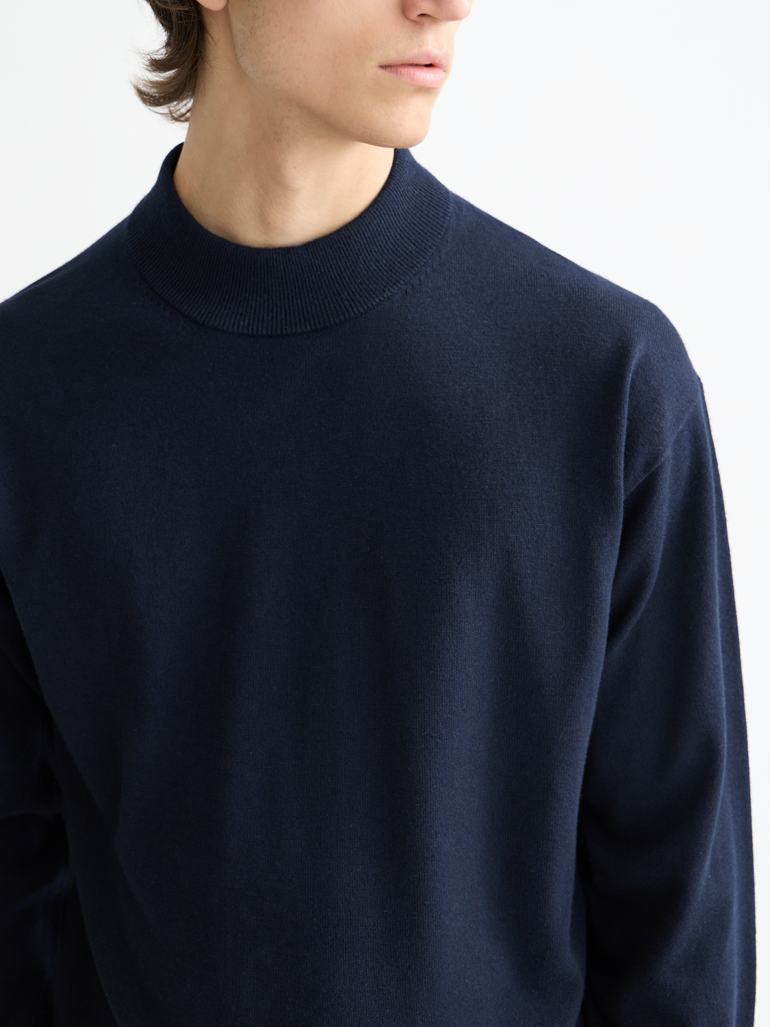 Core - Dropped Shoulder Mock Neck Pullover