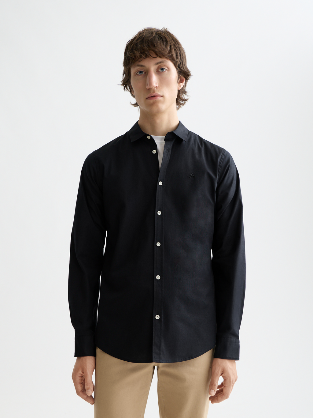 Essentials —  Poplin Solid Shirt