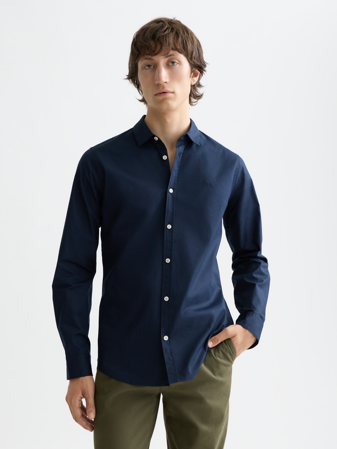 Essentials —  Poplin Solid Shirt