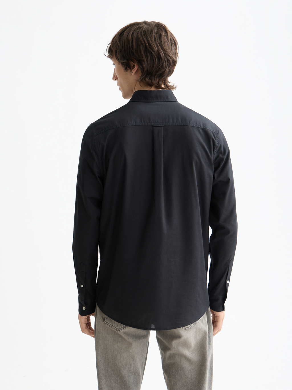 Essentials — Oxford Solid Shirt