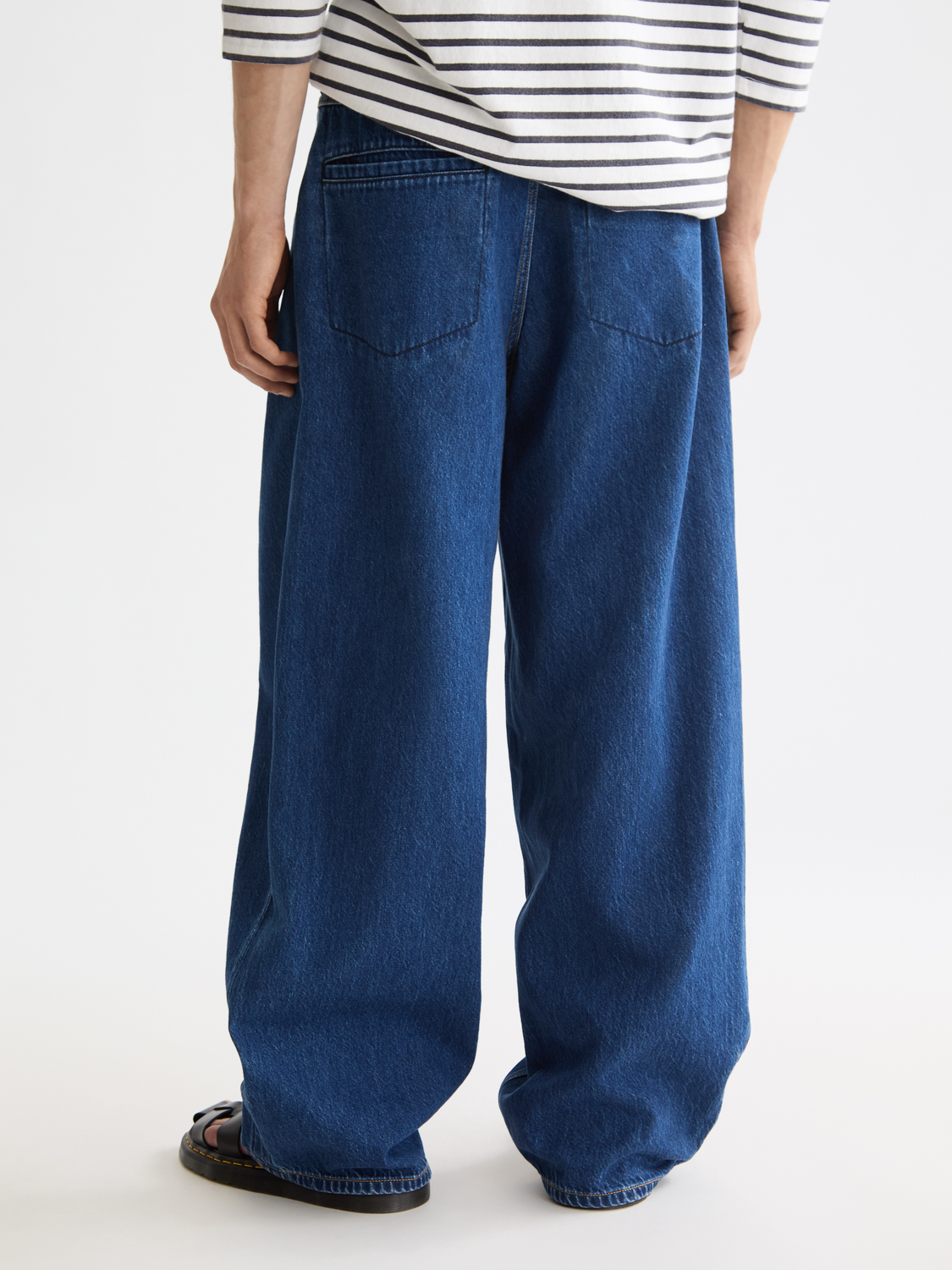 Seasonal Super Loose Pleat Front Jeans — Forever Blue– Scotch & Soda Seasonal Super Loose Pleat Front Jeans — Forever Blue– Scotch & Soda