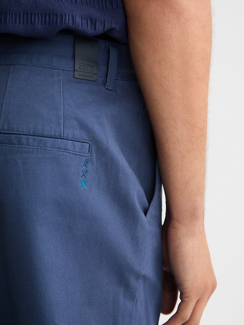 Collection Seasonal Core - Drift - Chino en mélange de coton lavé