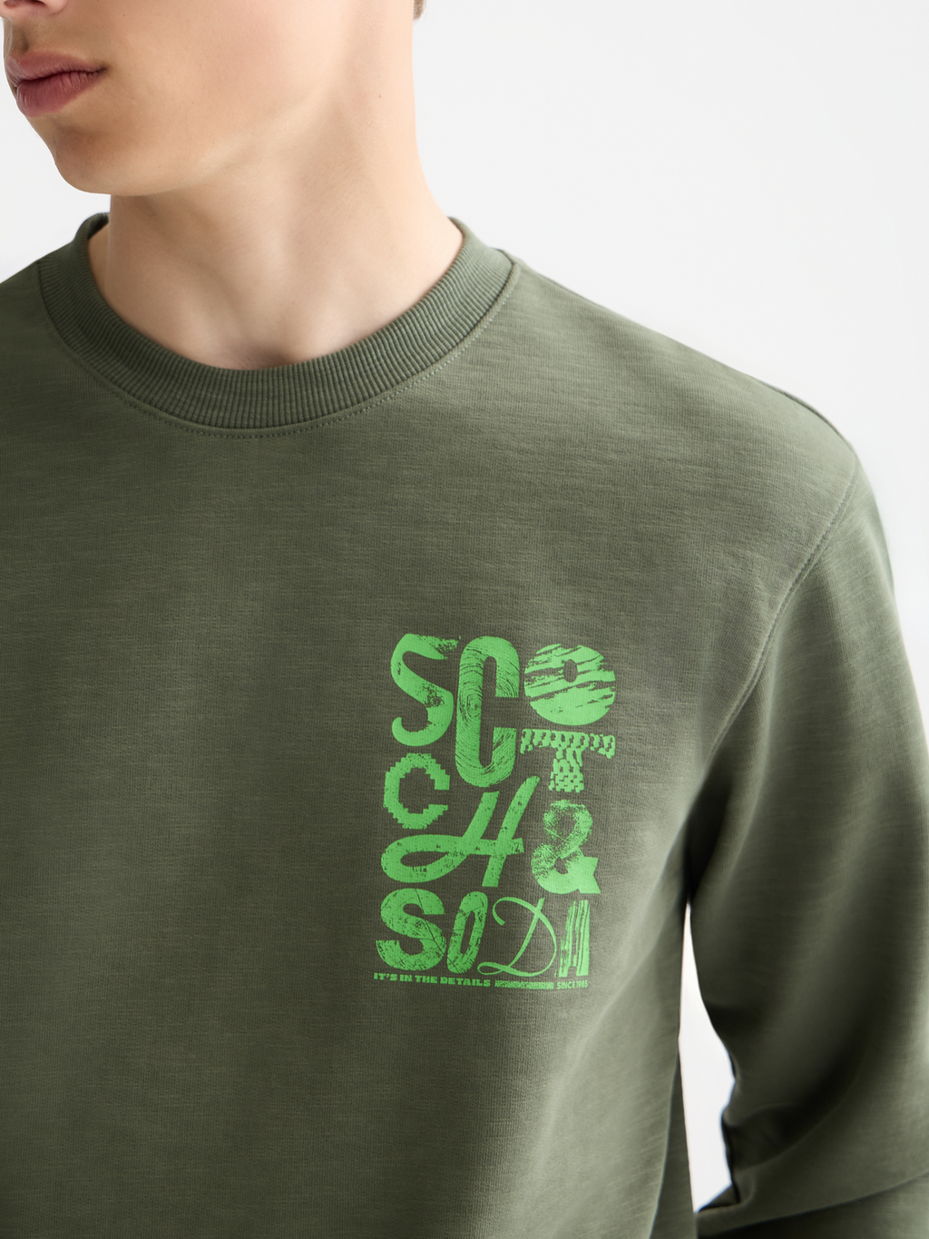 Left Chest Logo Sweatshirt