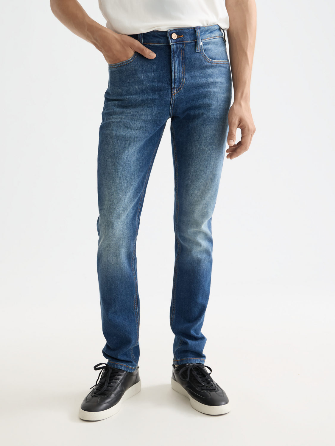 Essentials —  Skim skinny jeans — Classic Blue