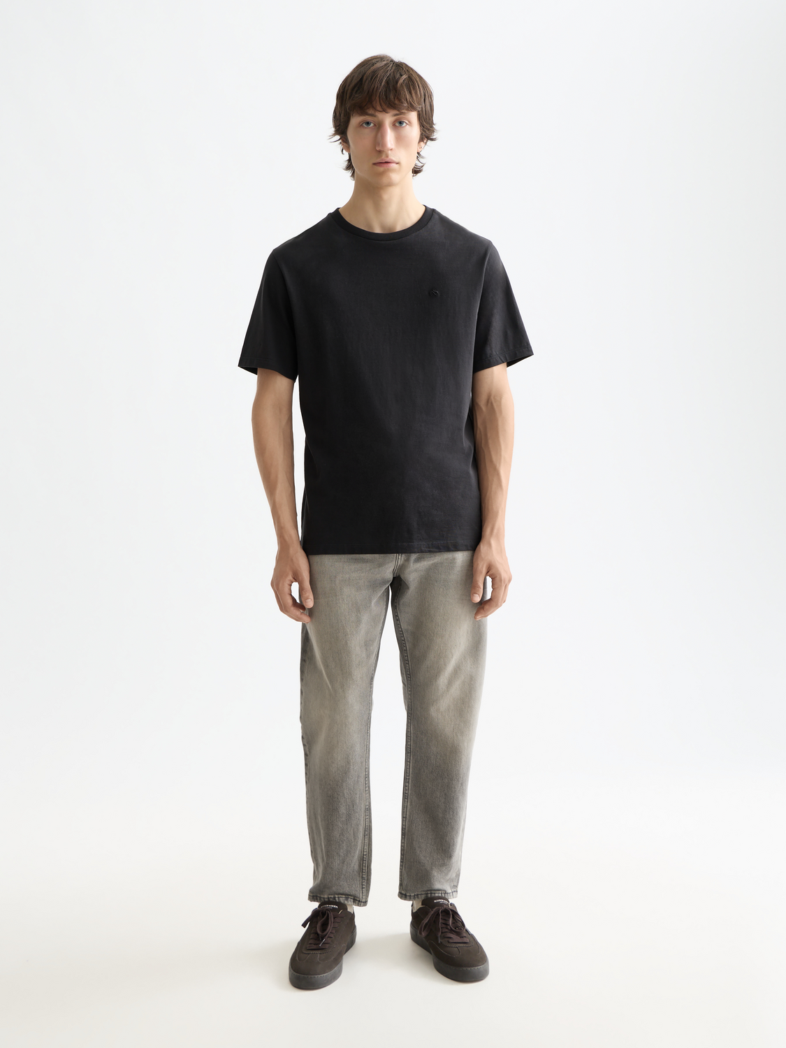 Essentials —  Dean loose tapered jeans — Grey Road