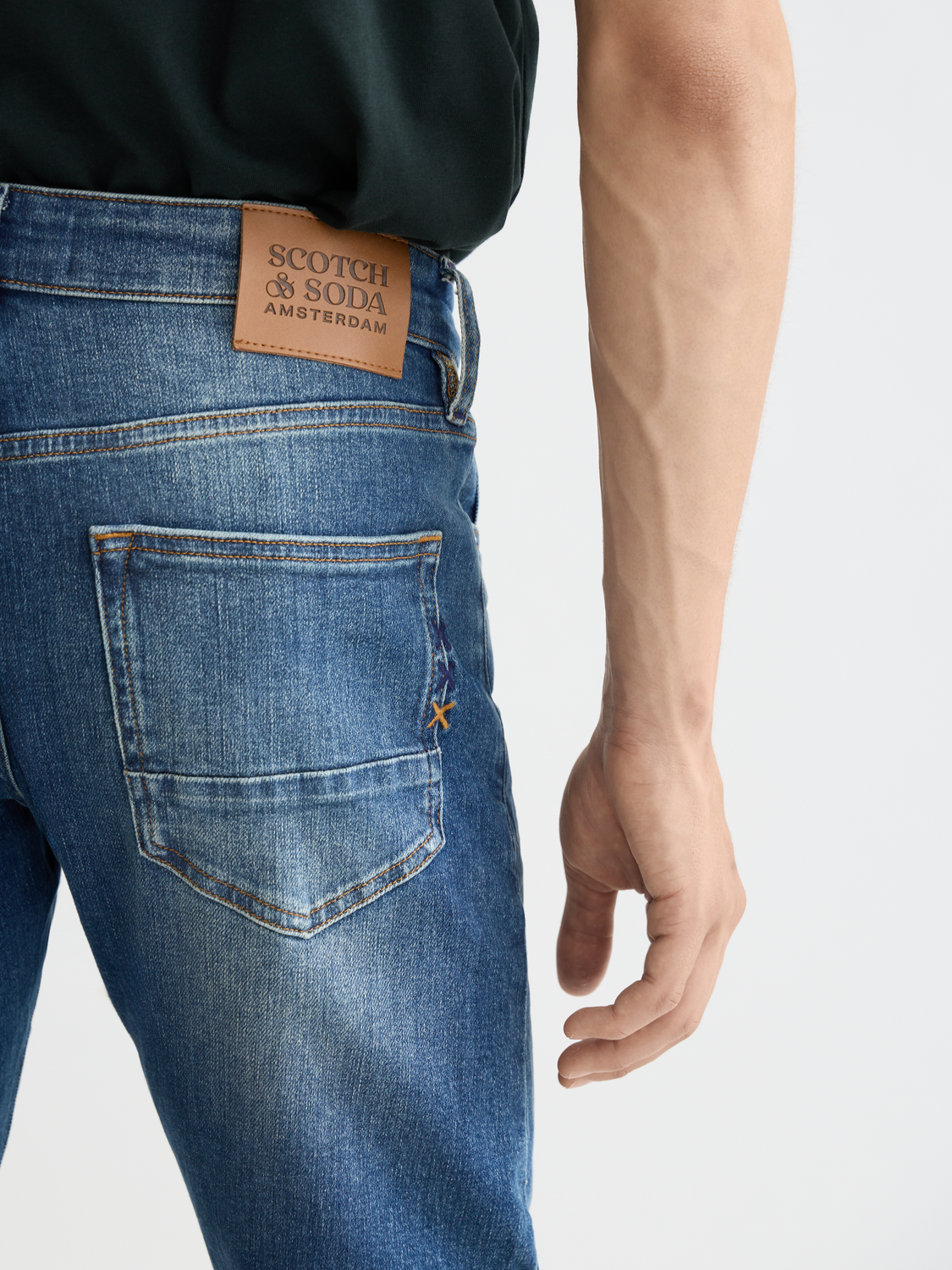 Essentials —  Ralston slim jeans — Classic Blue