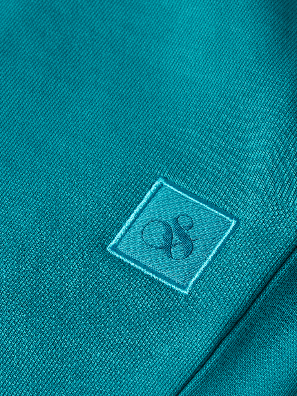 Sweatshorts mit saisonalem Kernlogo-Badge und normaler Passform
