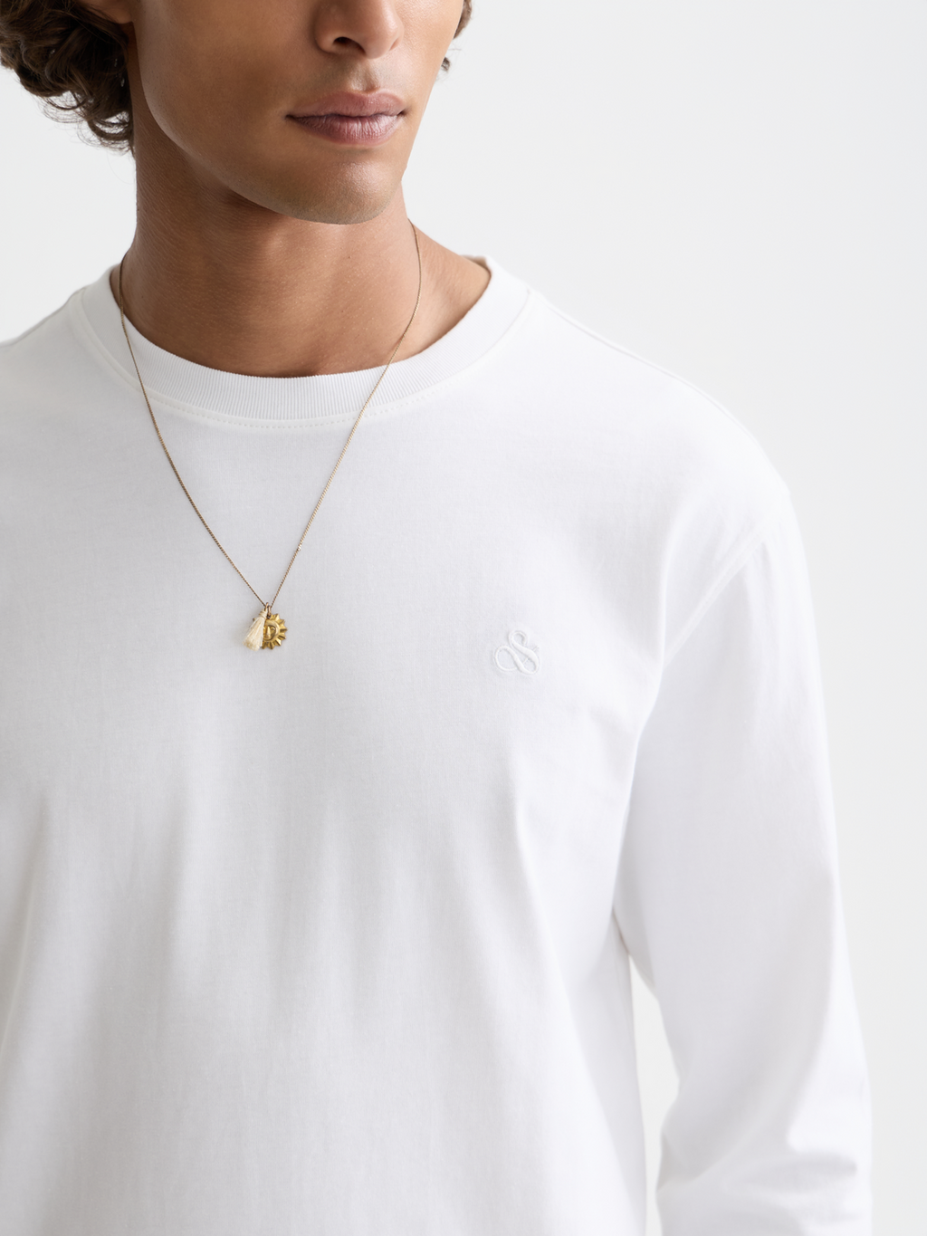Chest Logo Regular-Fit  Long-Sleeved T-Shirt