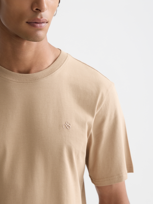 Seasonal Essentials — Chest Logo Regular-Fit T-Shirt
