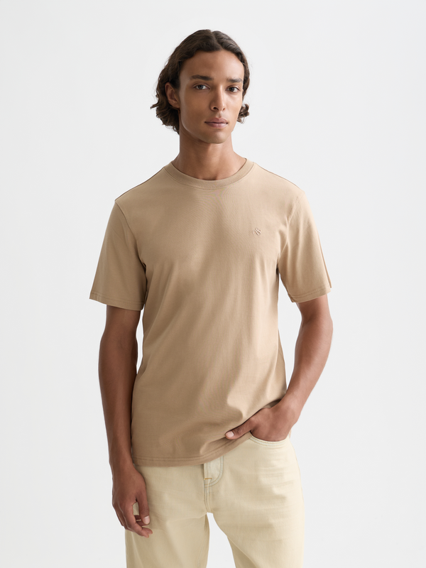 Seasonal Essentials — Chest Logo Regular-Fit T-Shirt