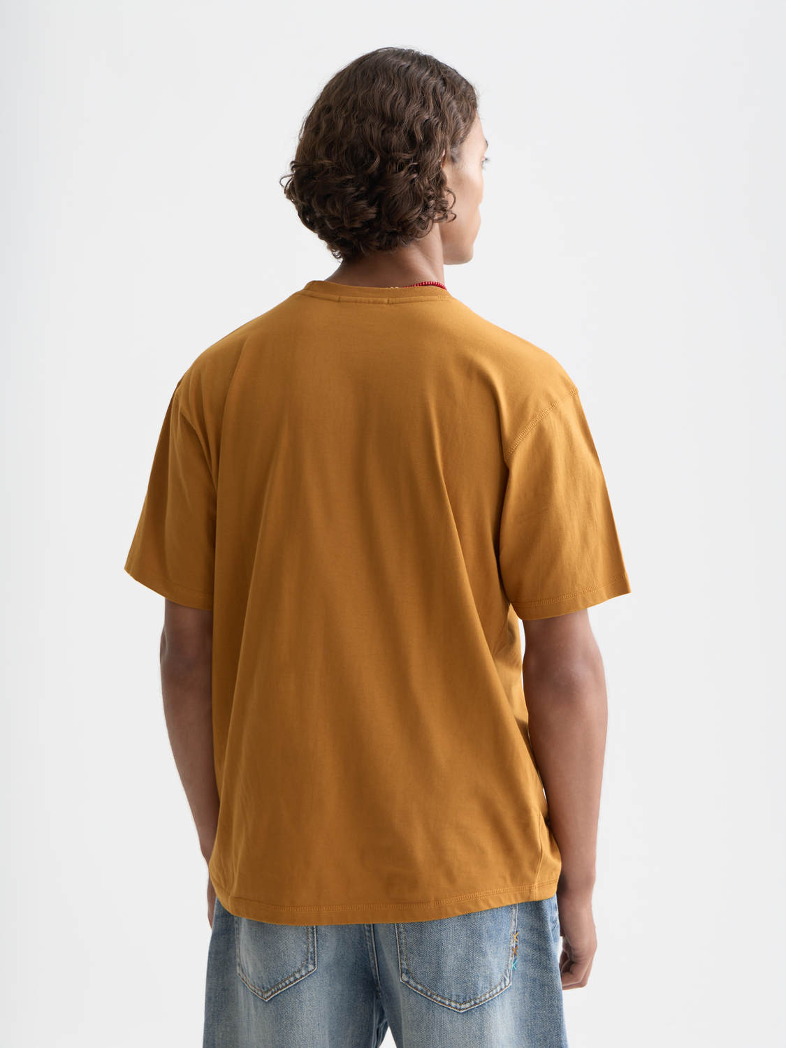 Seasonal Core Chest Artwork Relaxed-Fit T-Shirt