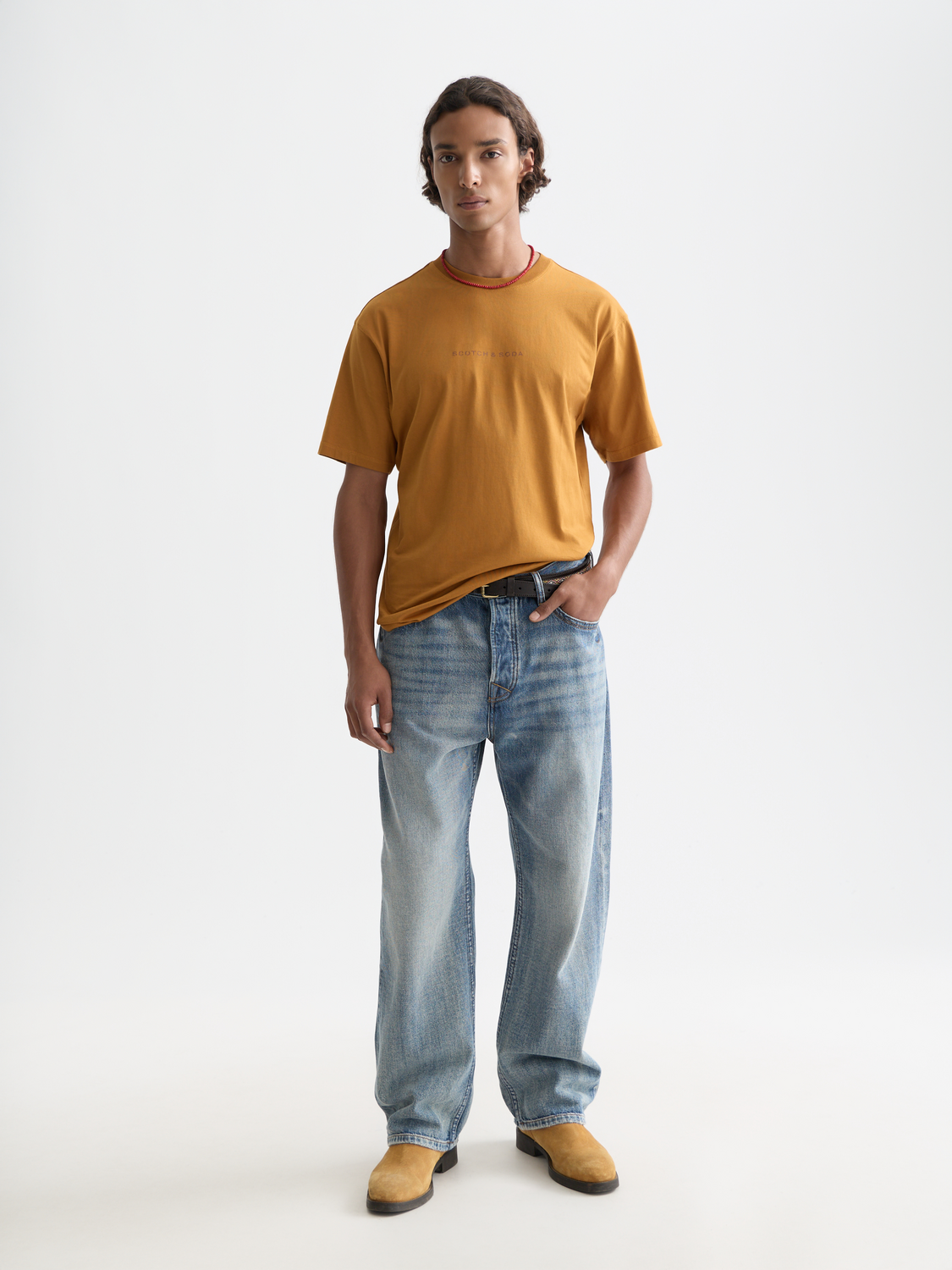 Seasonal Core Chest Artwork Relaxed-Fit T-Shirt