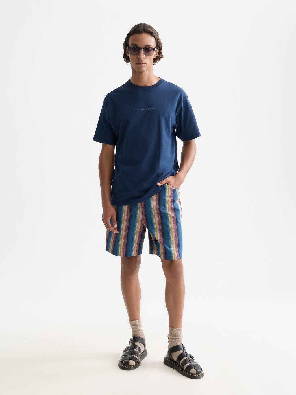 Seasonal Core Chest Artwork Relaxed-Fit T-Shirt