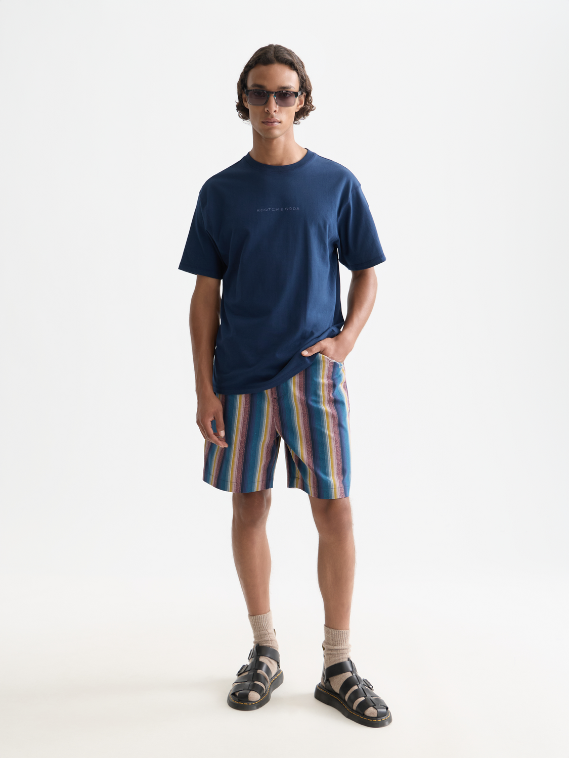 Seasonal Core Chest Artwork Relaxed-Fit T-Shirt