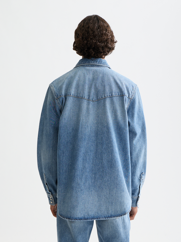 Jeanshemd mit Western-Details