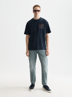 T-shirt décontracté avec illustrations avant et arrière