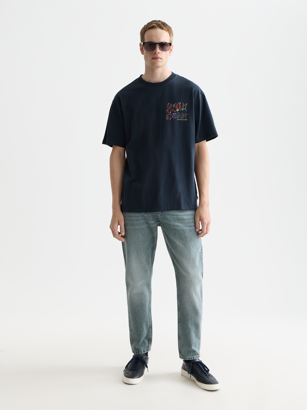 T-shirt décontracté avec illustrations avant et arrière