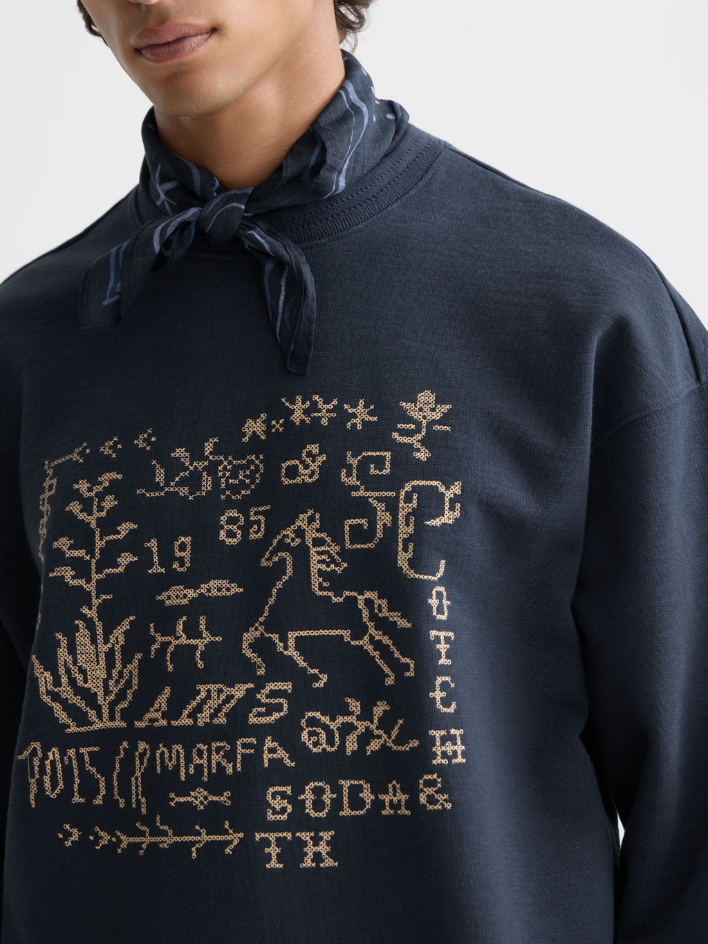 Sweat-shirt coupe décontractée avec motif point de croix