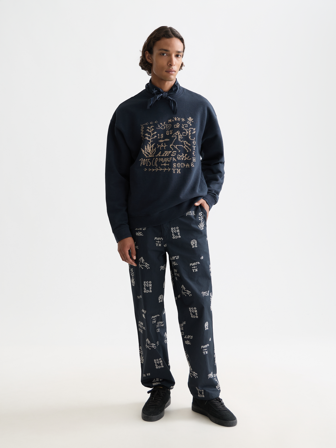 Sweat-shirt coupe décontractée avec motif point de croix