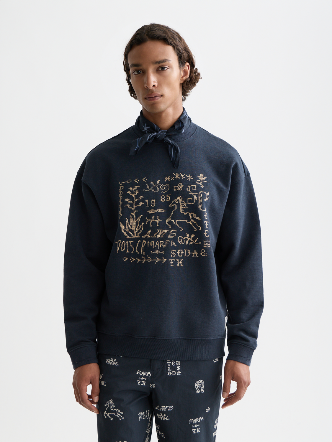 Sweat-shirt coupe décontractée avec motif point de croix