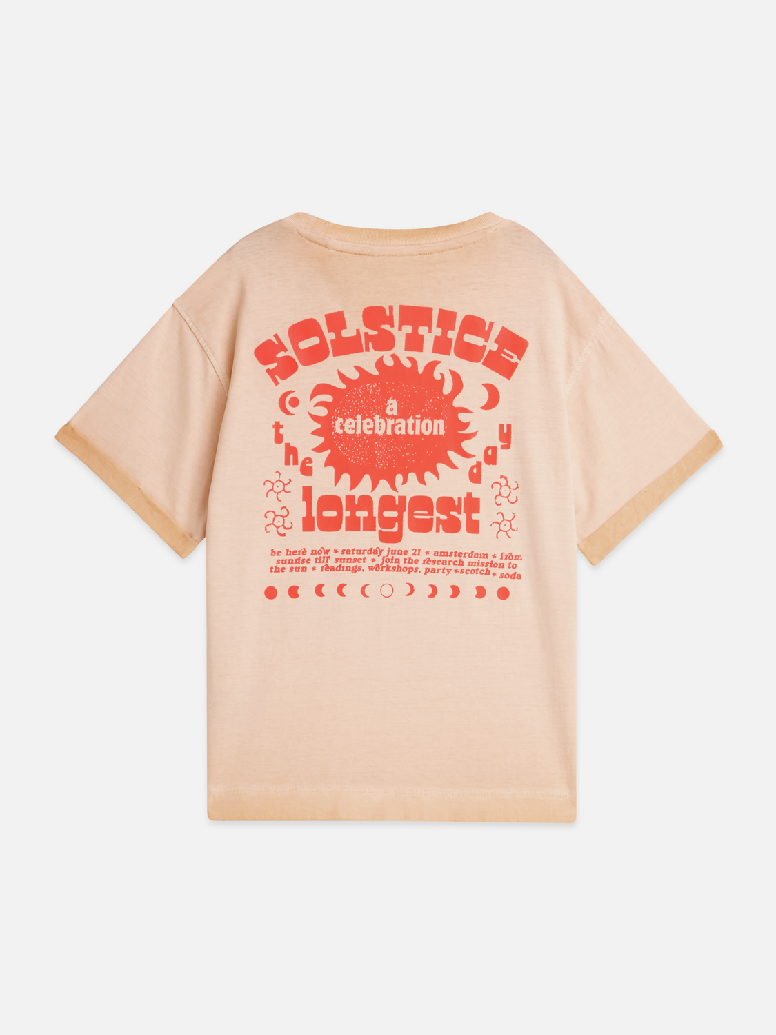 T-shirt délavé à la teinte coupe décontractée avec motif avant