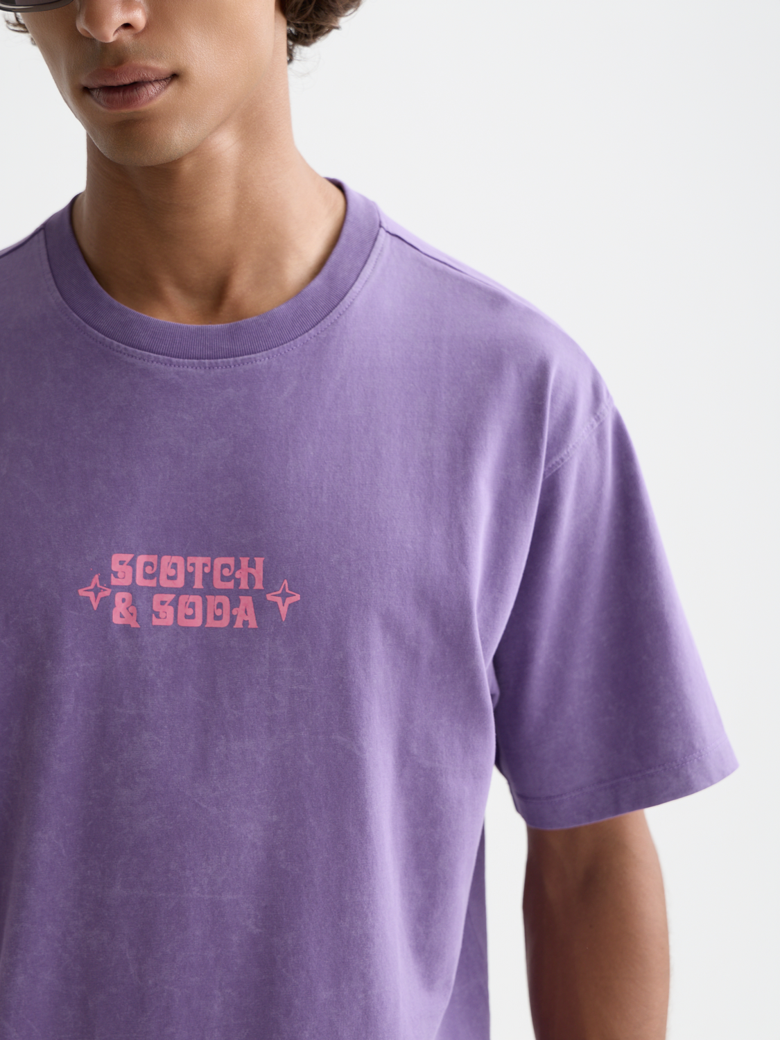 Front Artwork Relaxed-Fit Snow-Washed T-Shirt