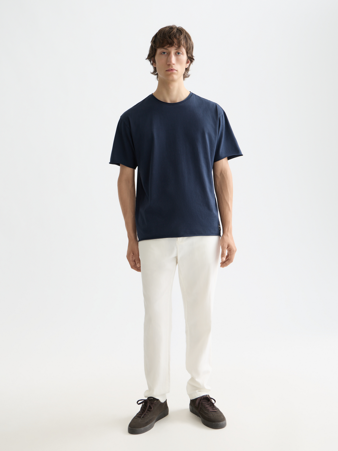 T-shirt teint en pièce coupe décontractée Essentials à bords francs