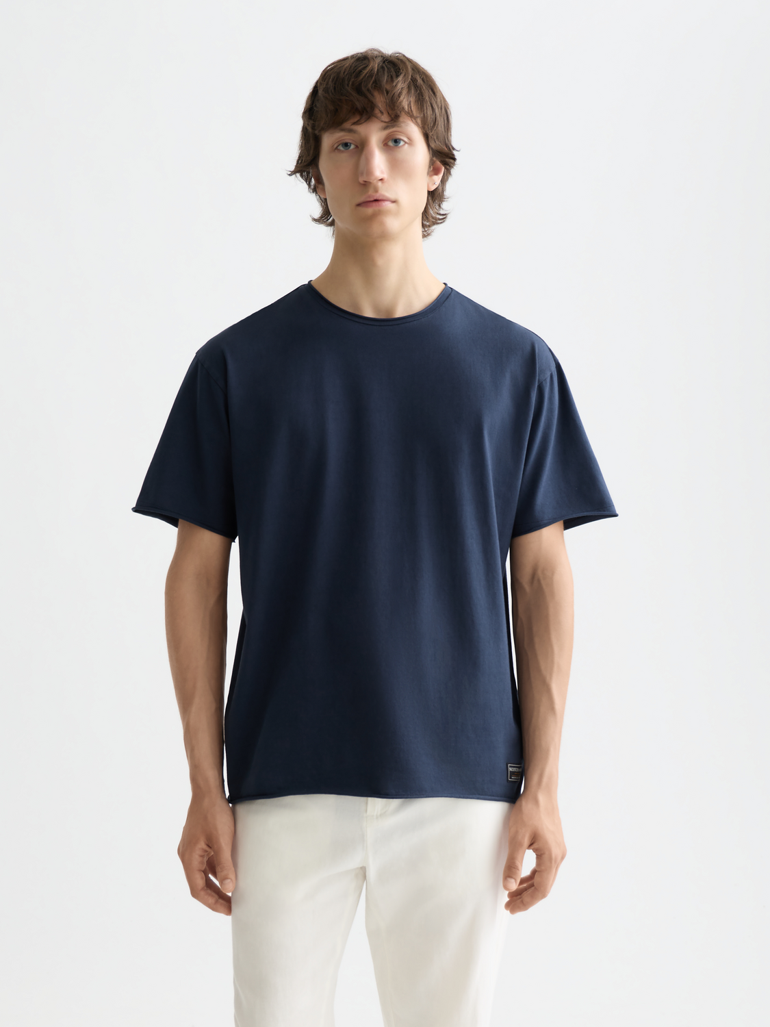 T-shirt teint en pièce coupe décontractée Essentials à bords francs