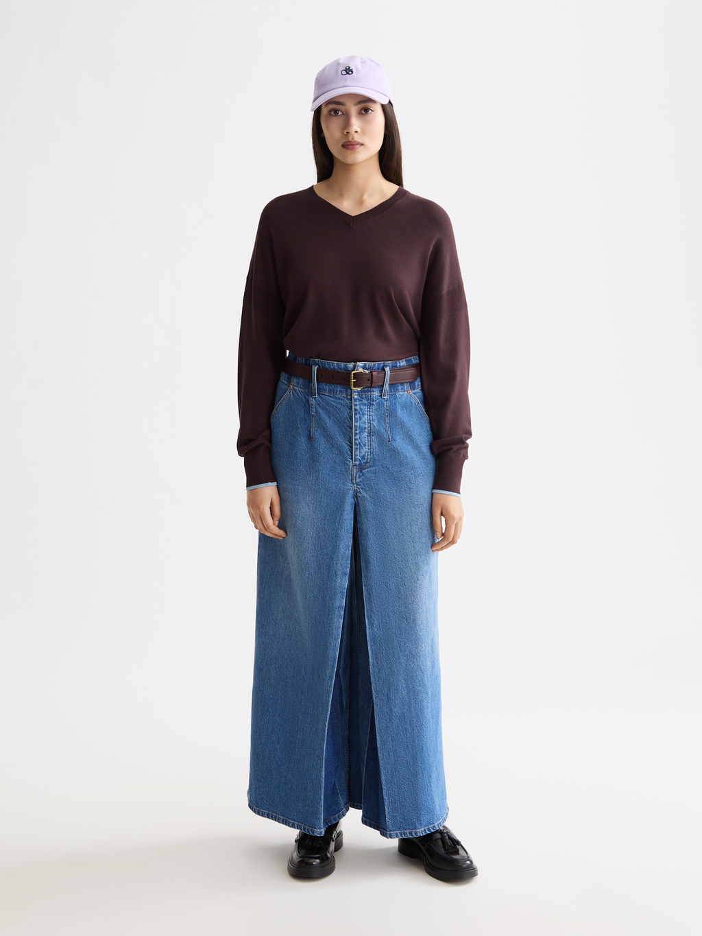 V-Neck Relaxed Pullover
