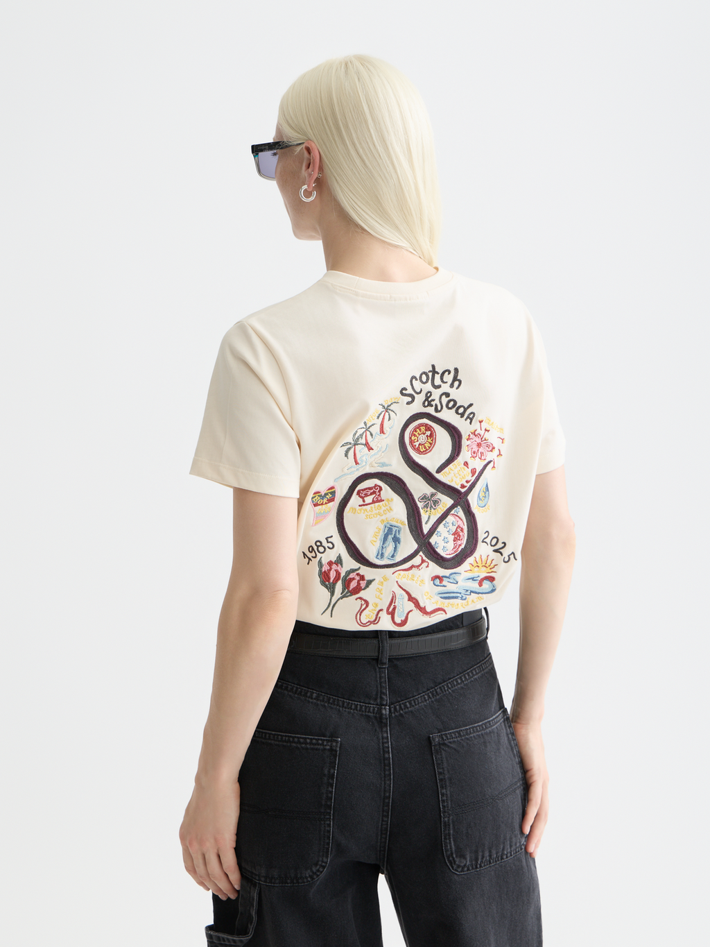 Das 40-jährige Jubiläum T-Shirt mit Washed-Artwork im Regular Fit