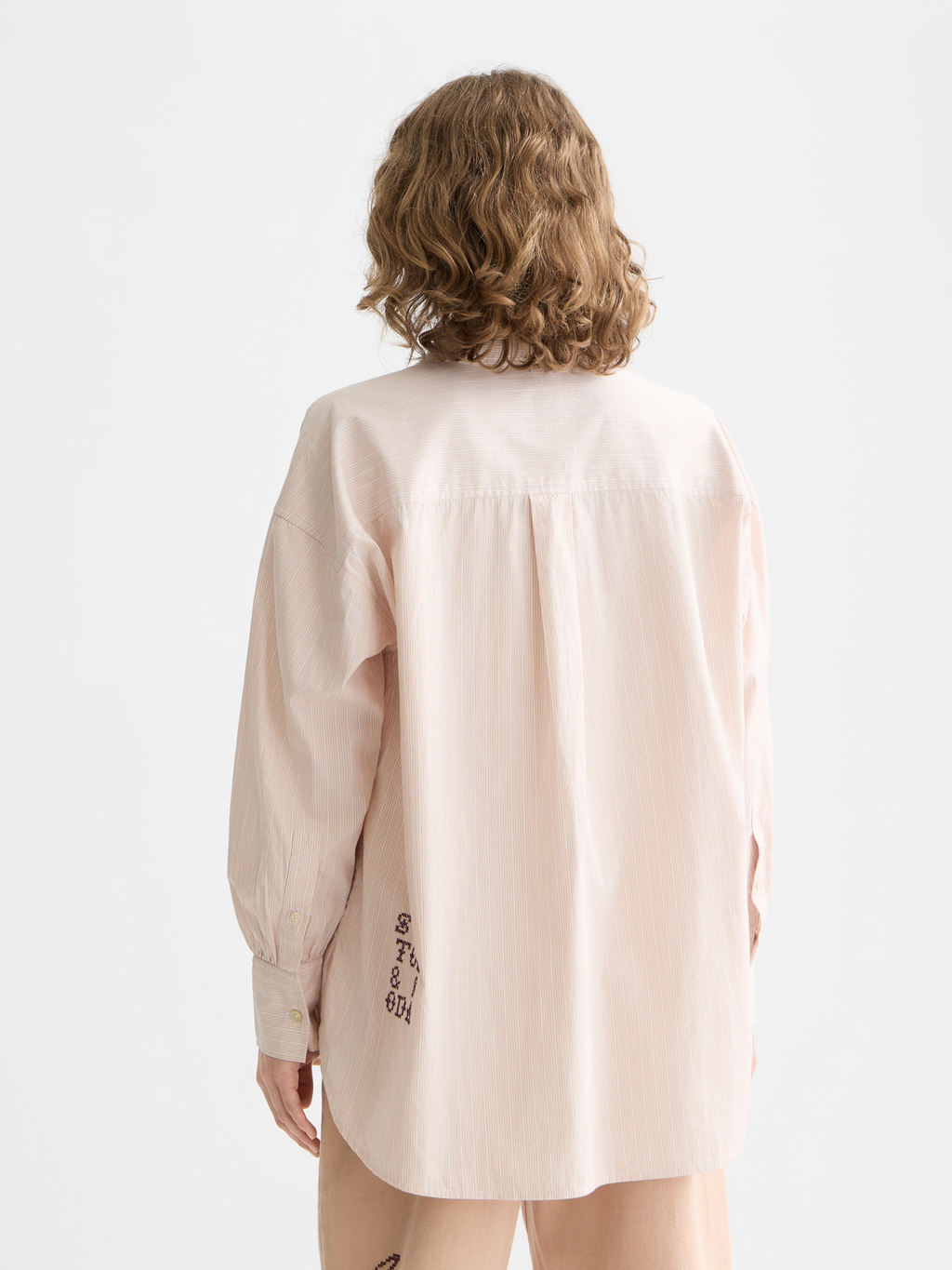 Chemise brodée "Girlfriend"