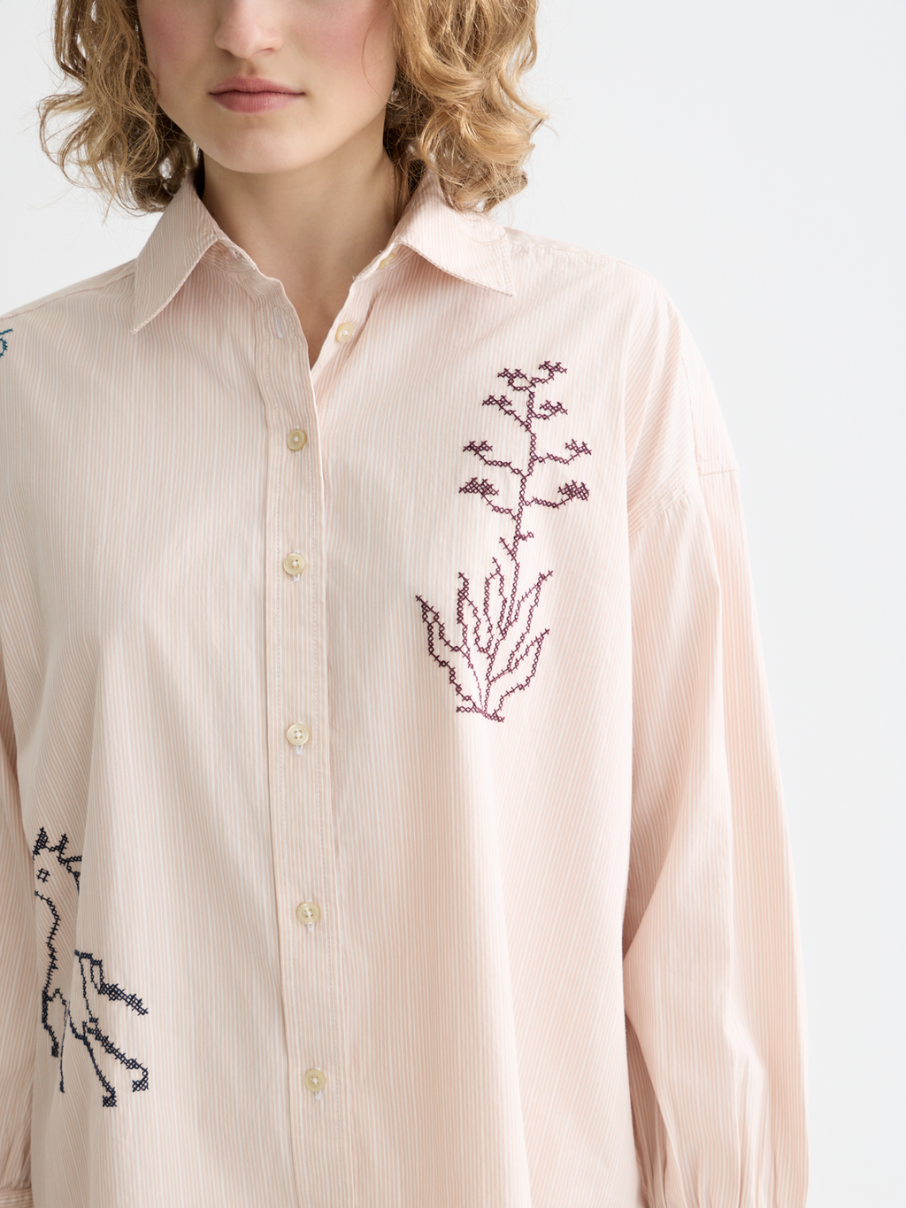 Chemise brodée "Girlfriend"