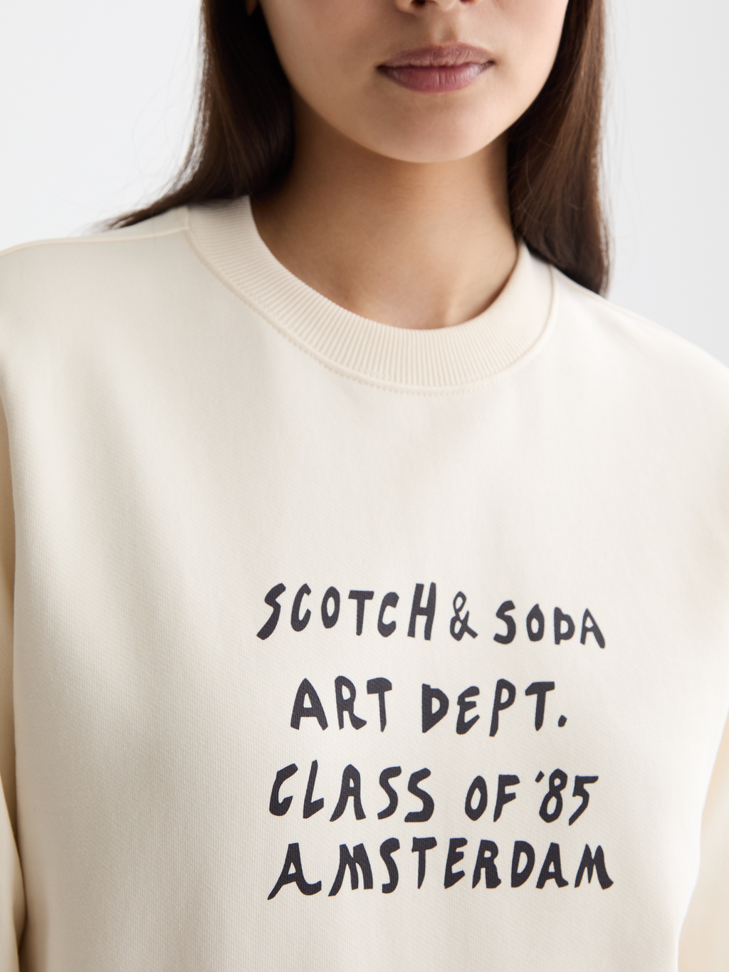 Regular Fit Sweatshirt With Chest Artwork
