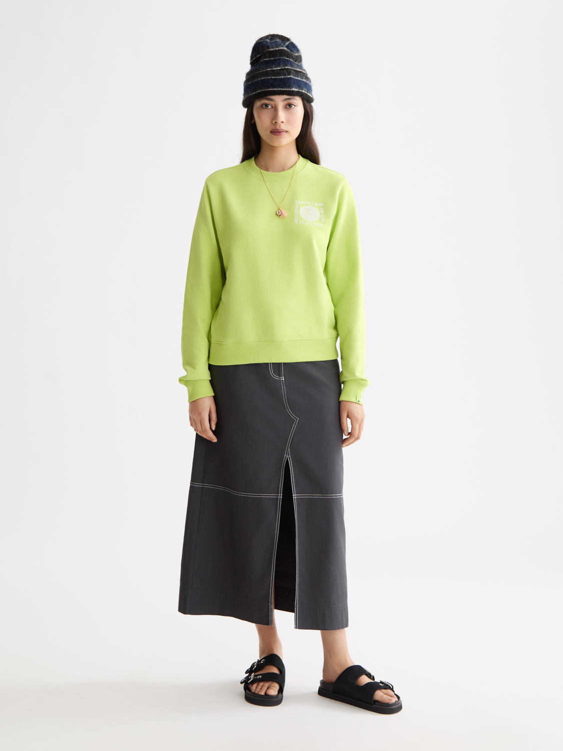 Regular Fit Sweatshirt With Chest Artwork