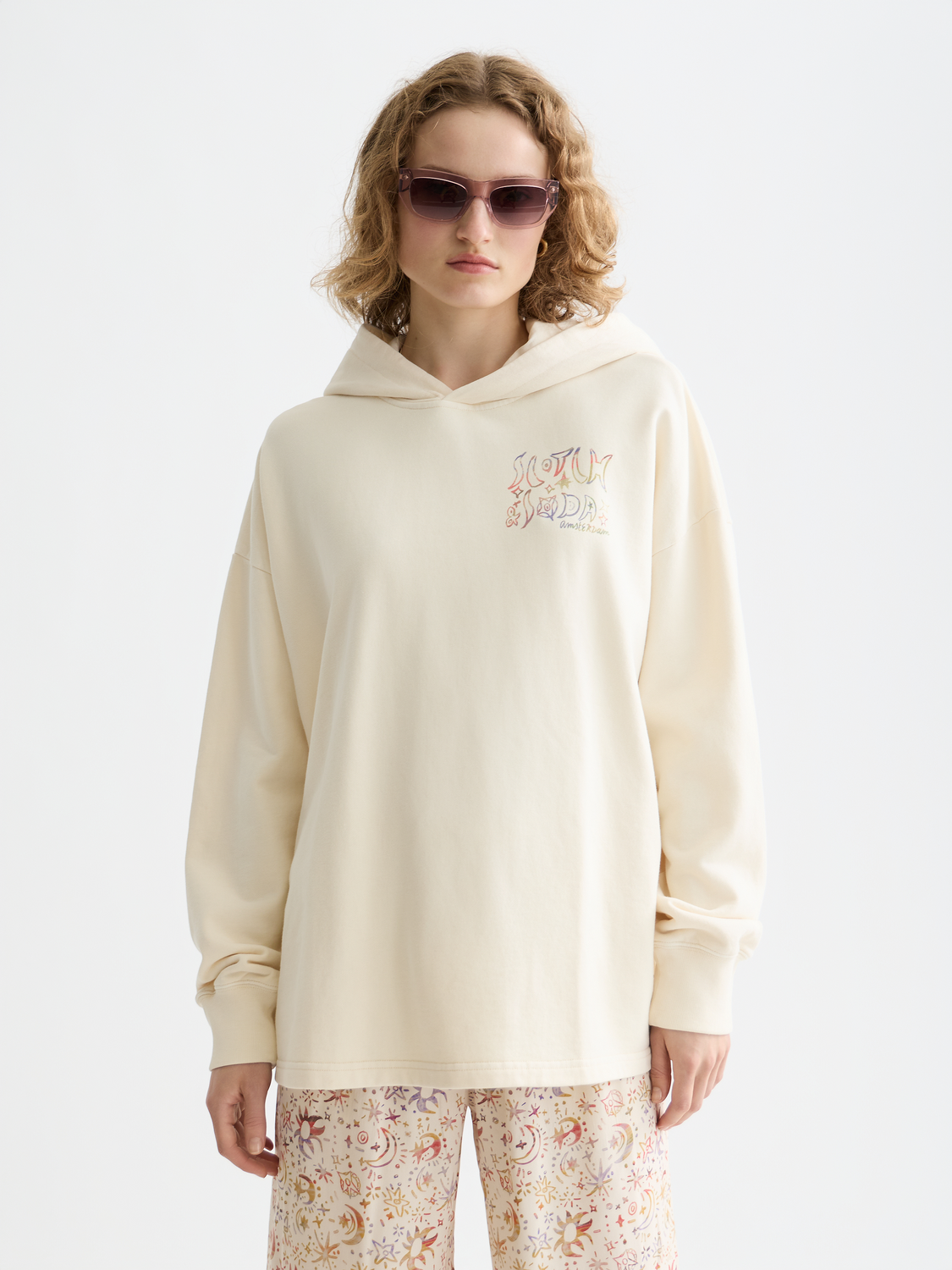 Kapuzenpullover mit Used-Look-Artwork