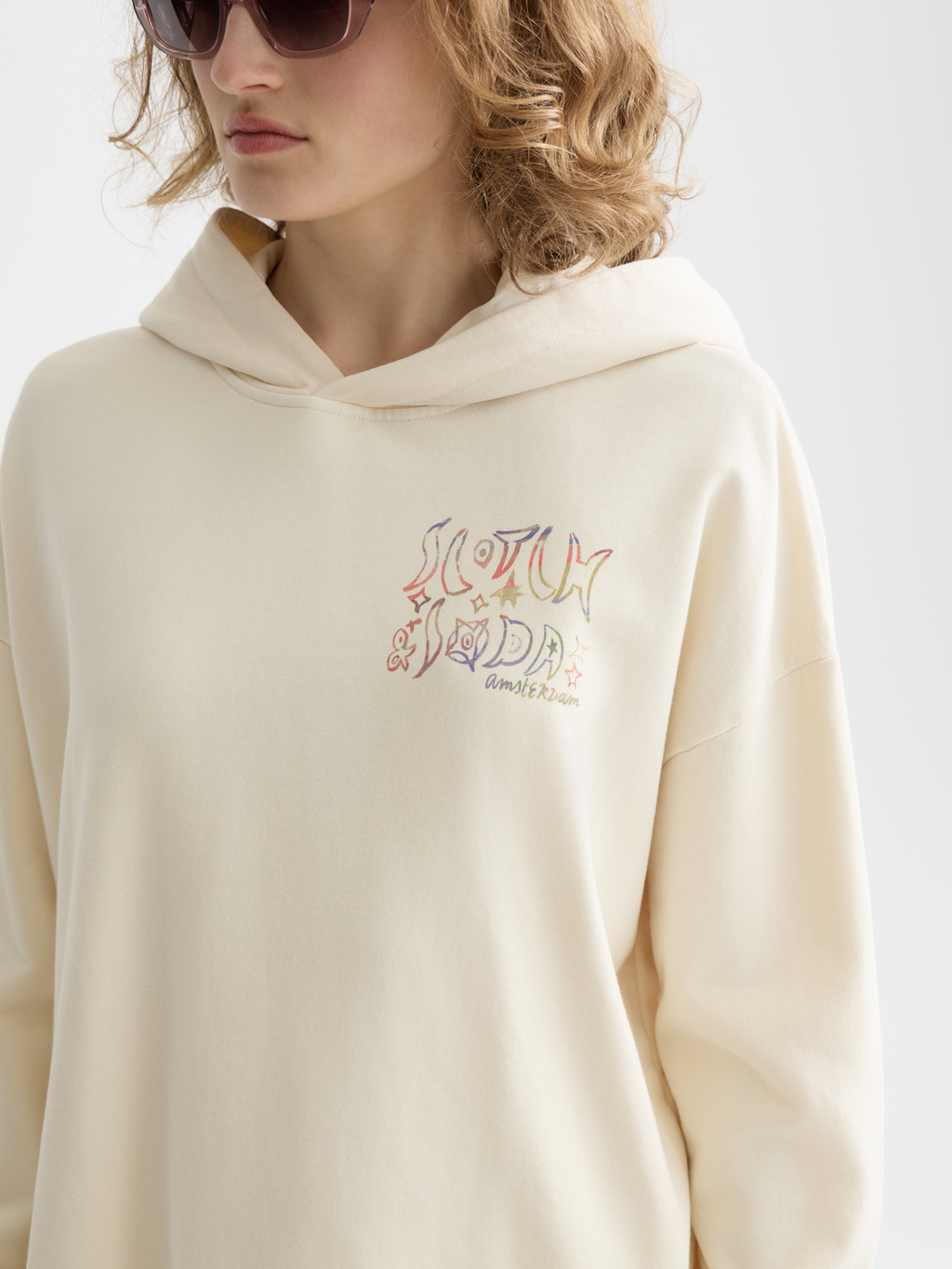 Kapuzenpullover mit Used-Look-Artwork