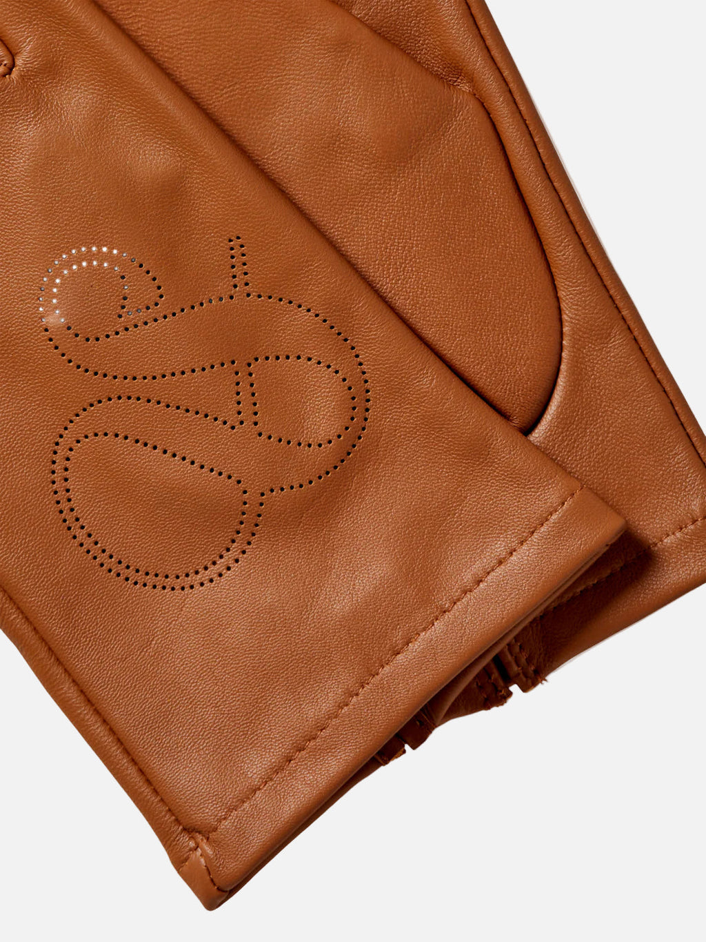 Gants en cuir perforé