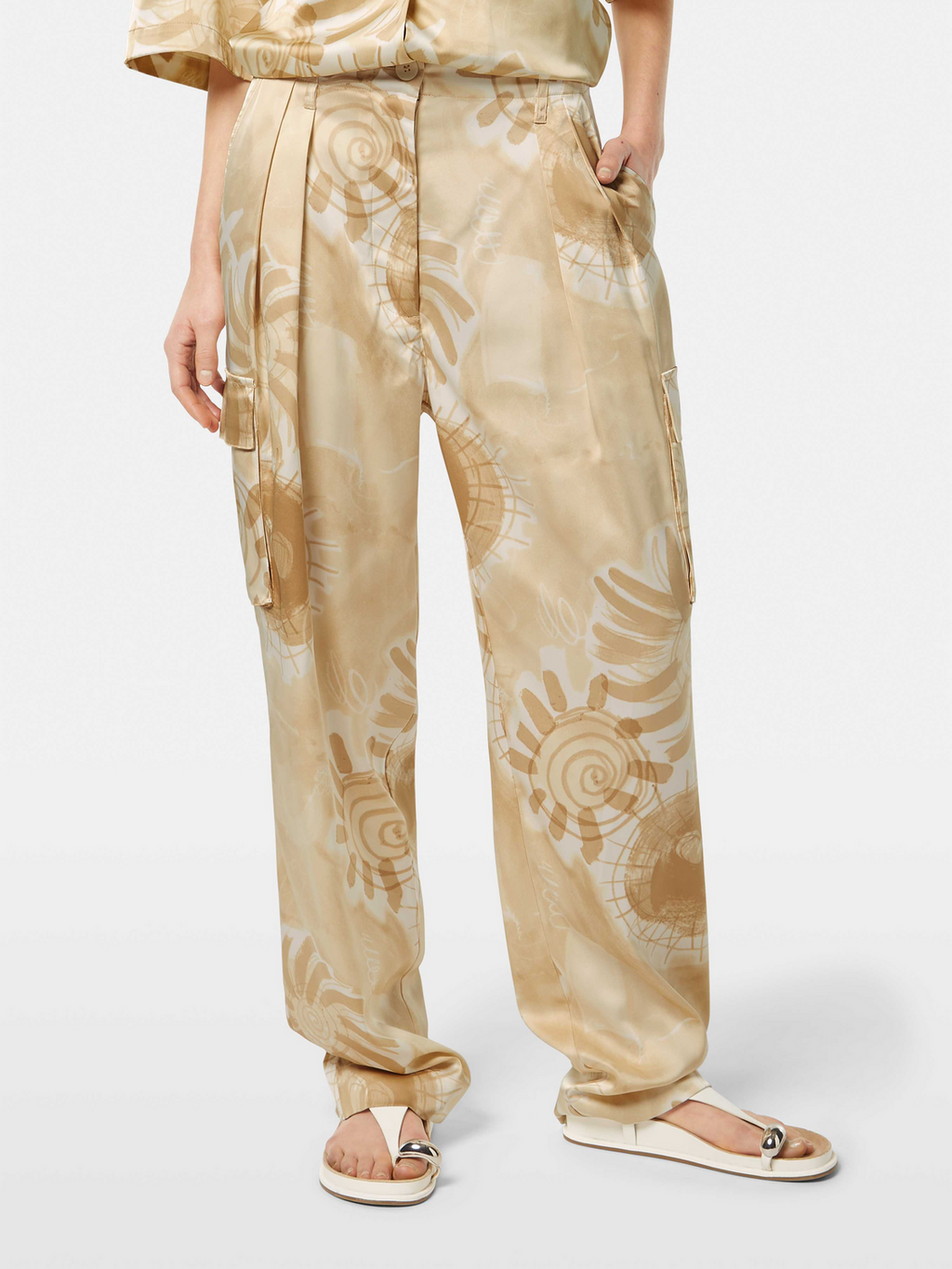 Faye High-Rise Tapered Leg Satin Printed Pant