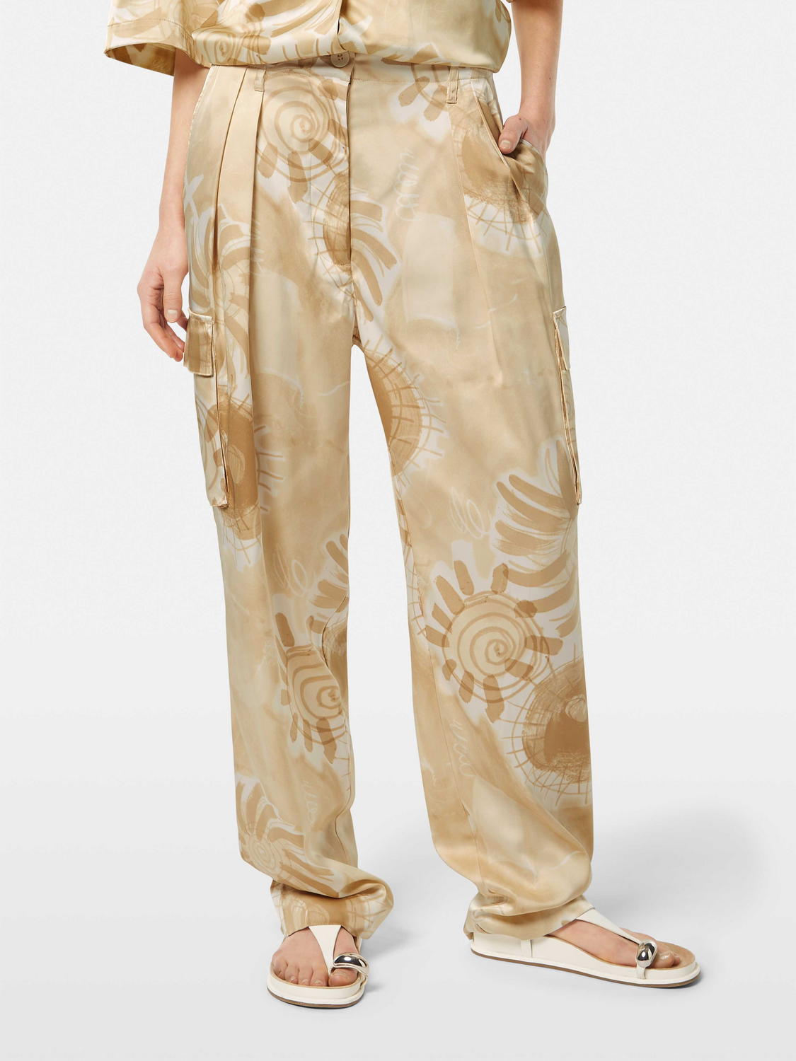 Faye High-Rise Tapered Leg Satin Printed Pant