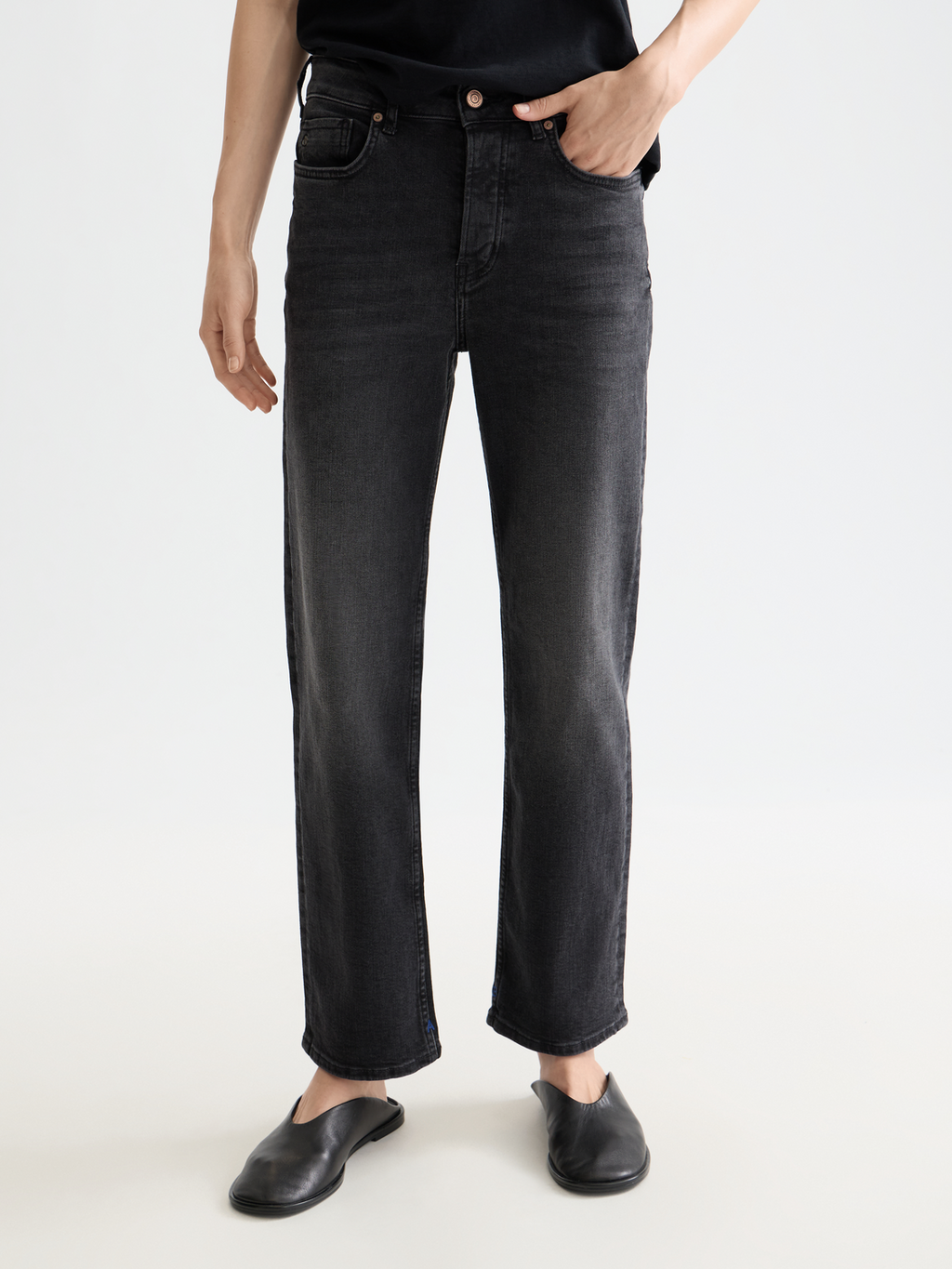 Core The Sky Straight Jeans - Black Night