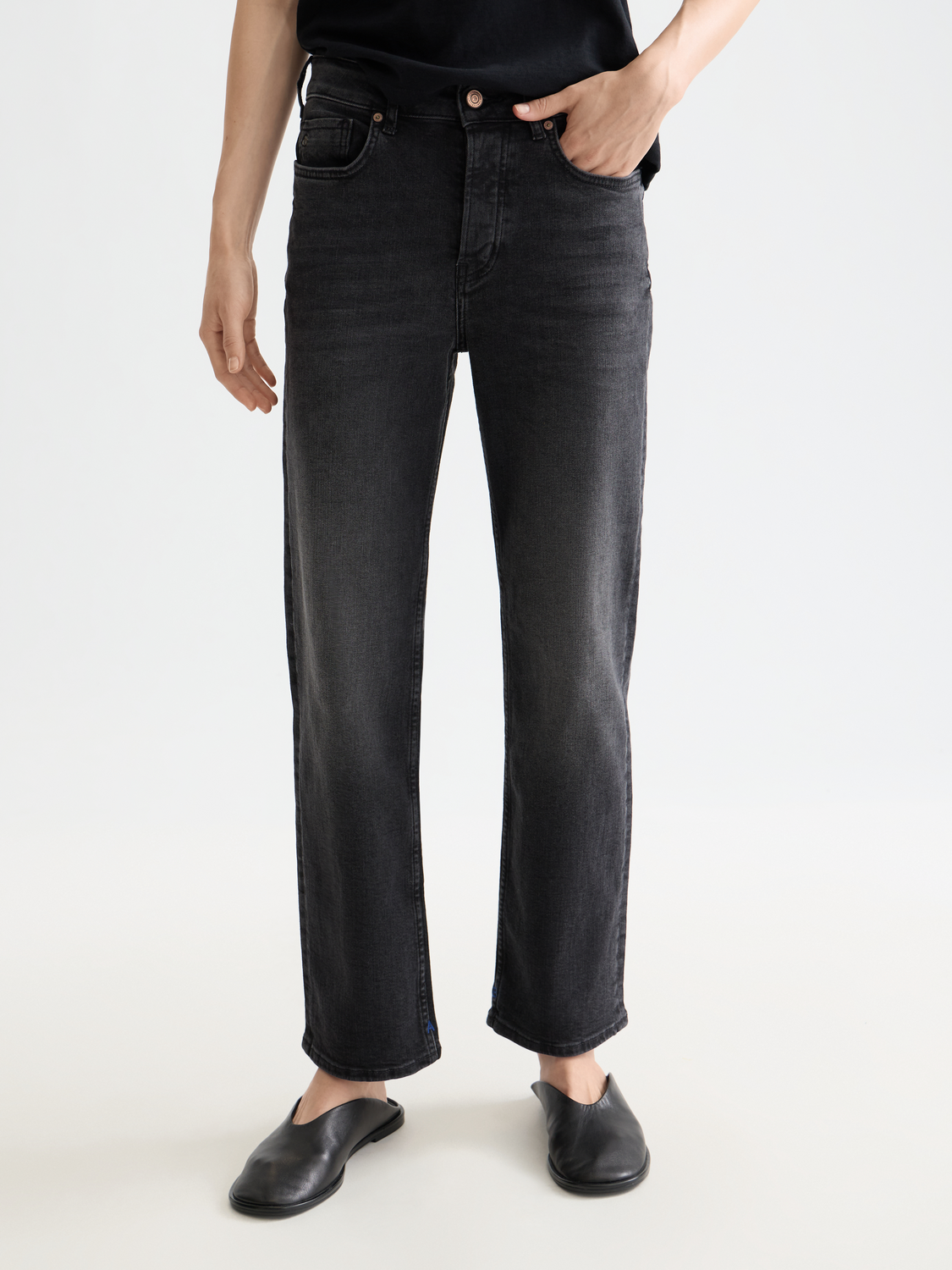 Core The Sky Straight Jeans - Black Night