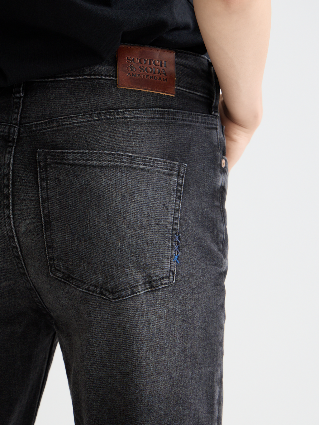 Core The Sky Straight Jeans - Black Night