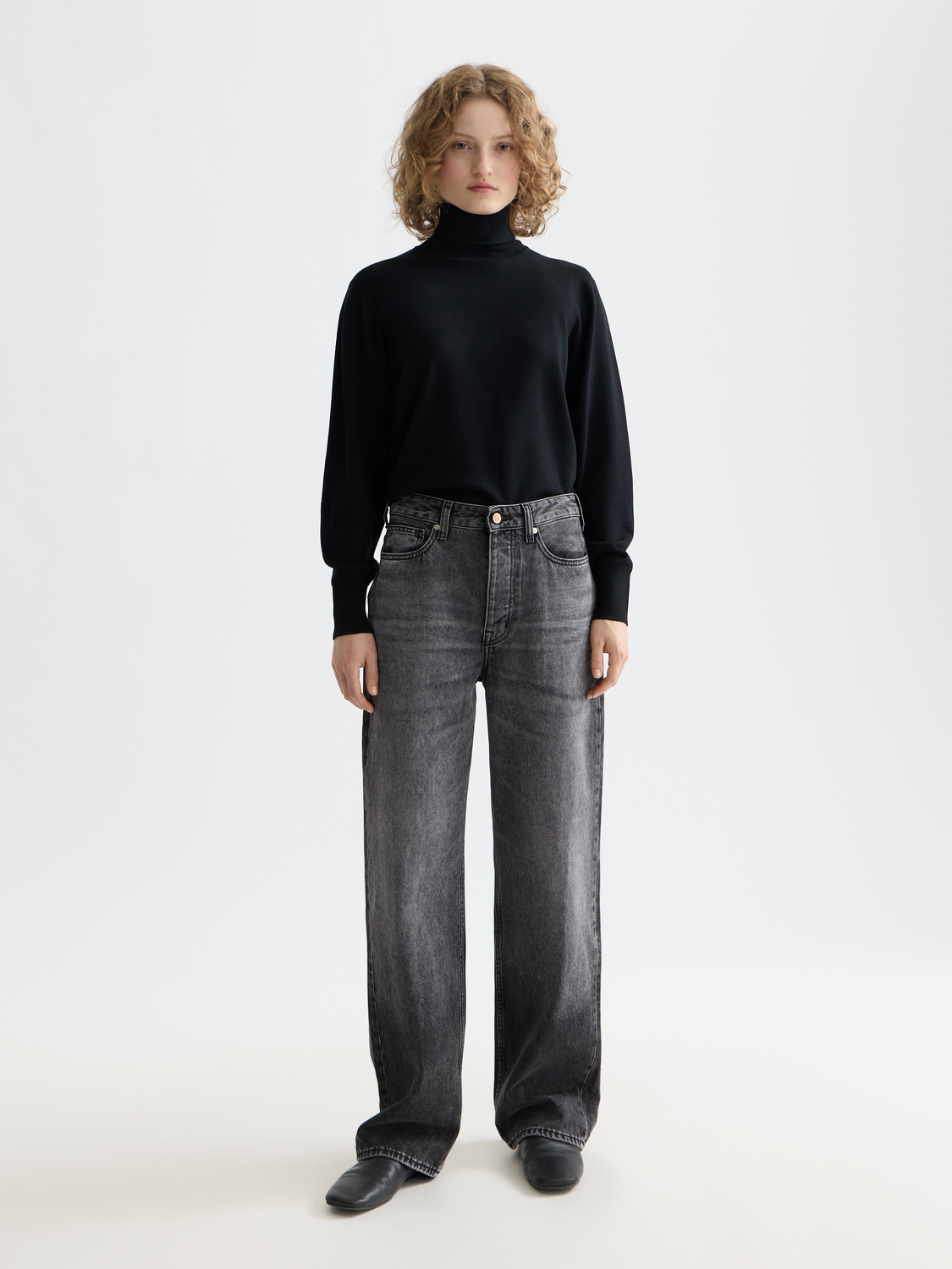 Core Ripple Straight Jeans  — Absolute Black