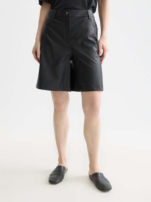High-Waist-Shorts aus Kunstleder