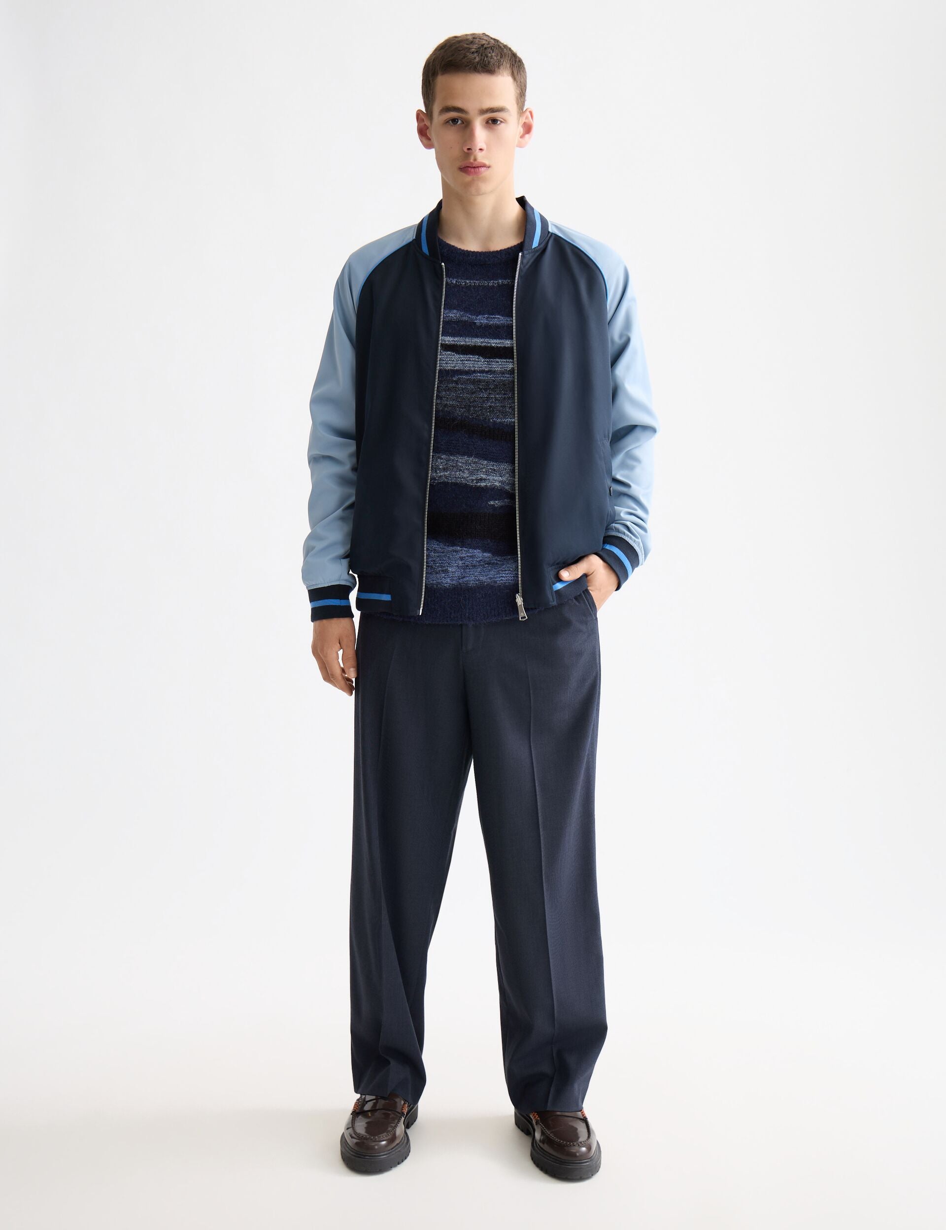 Reversible bomber