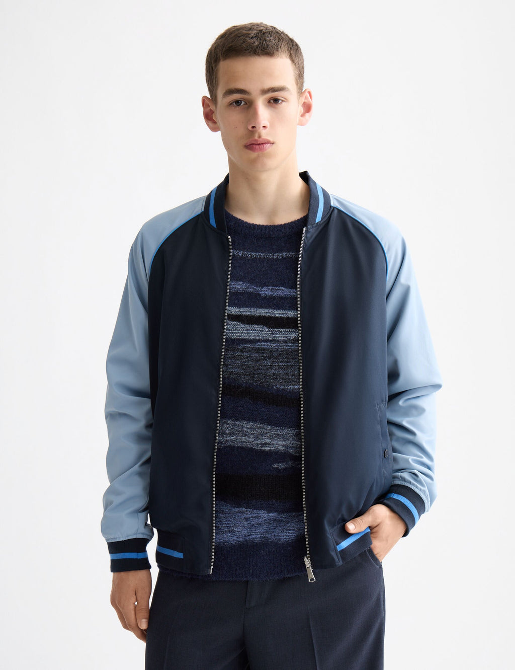 Reversible bomber