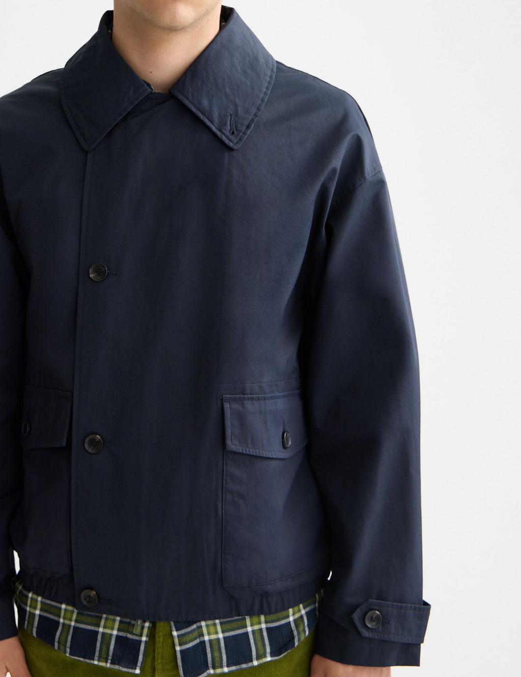 Short trench coat
